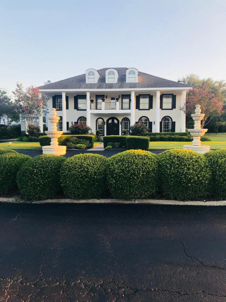 The Plantation House Boutique Inn Pflugerville Exterior foto